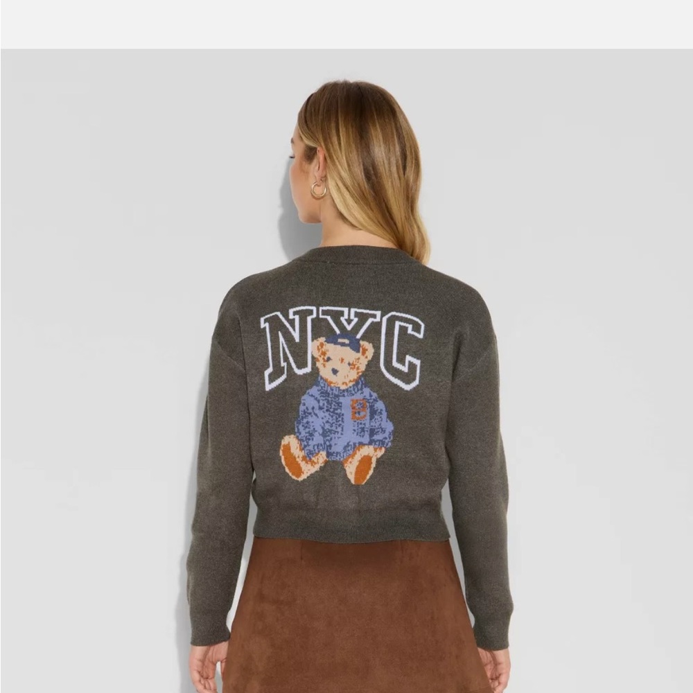 Grayson Threads-
Women's NYC Teddy Bear Graphic Cardigan - Gray new 🆕